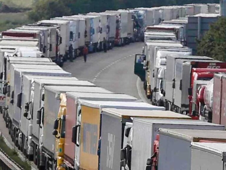 Valle dell’Ufita, i 29 Sindaci uniti al fianco di autotrasportatori e lavoratori