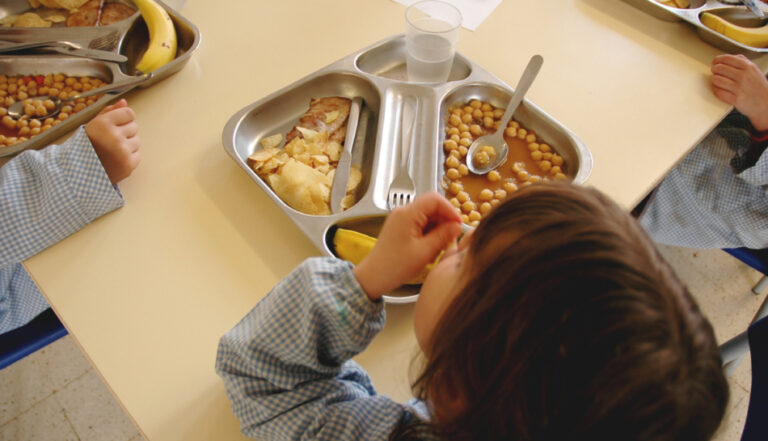 Atripalda. Corpo estraneo nella pasta, mensa sospesa all’asilo