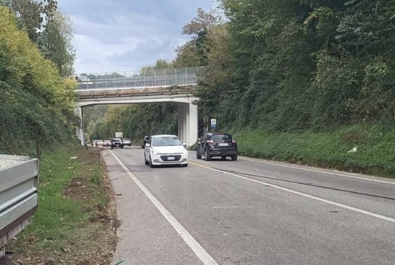 Terminati i lavori al cavalcavia, Variante percorribile a doppio senso